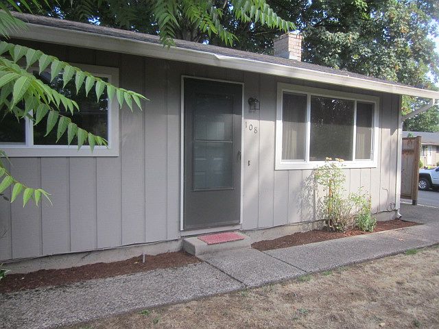 1st image of 108 W 32nd St