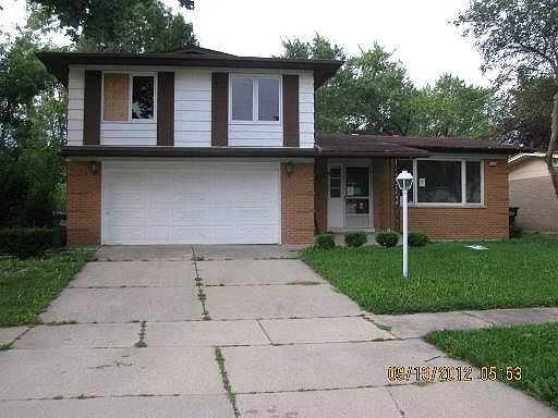 1st image of 1040 Strieff Ln
