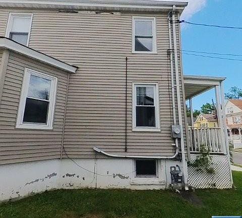 4th image of 167 James St