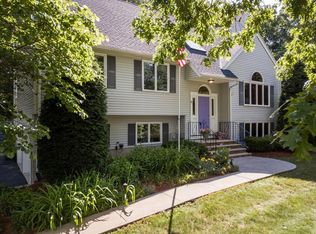 31 Marshall St, North Reading, MA 01864