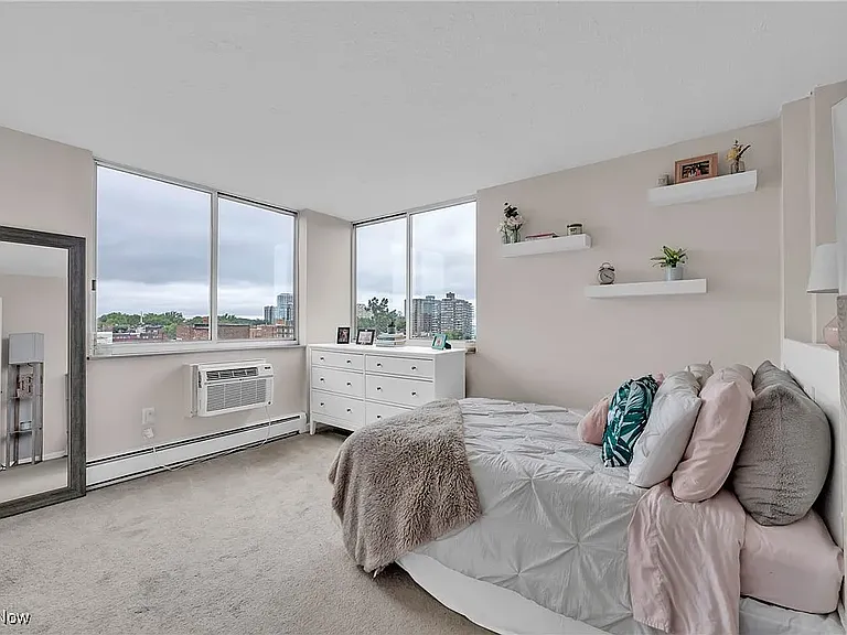11811 Lake Ave #703 — Photo 24