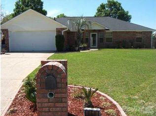 869 Valley Ridge Dr, Pensacola, FL 32514