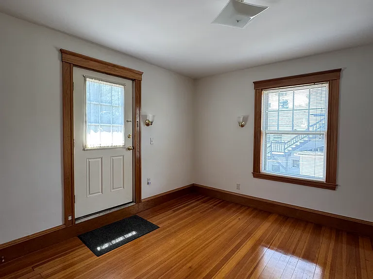 89 Mount Auburn St #A — Photo 1
