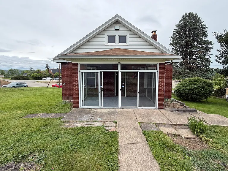 871 Horton St — Photo 11