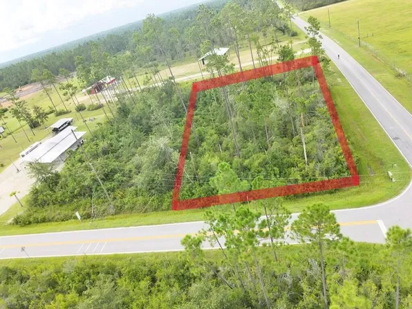1 Borders Rd, Wewahitchka, FL 32465
