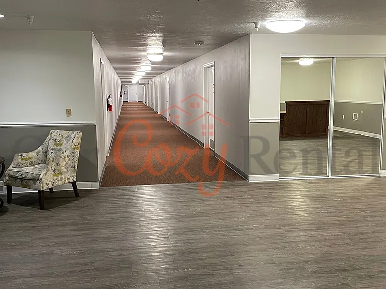491 Caswell Ave W — Photo 8