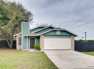 352 Bentwood Dr, Boerne, TX 78006