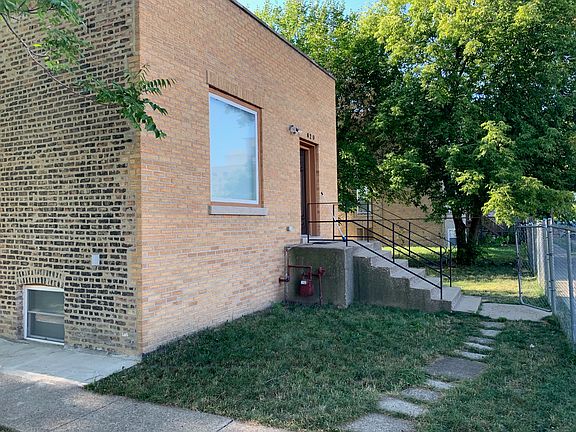 2nd image of 820 N Christiana Ave