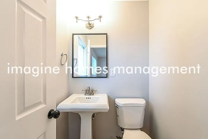 4269 Massabielle Dr — Photo 11