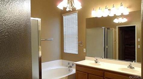 3rd image of 15054 Summerland Ln