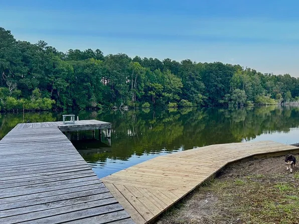 232 Ash Hill Dr, Eutawville, SC 29048