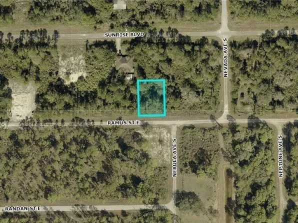 1223 Ramus St E, Lehigh Acres, FL 33974
