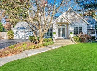 167 Southdown Rd, Huntington, NY 11743