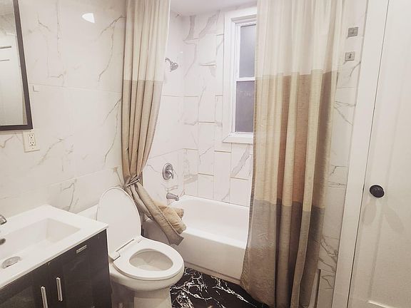 3rd image of 162 Clendenny Ave #101