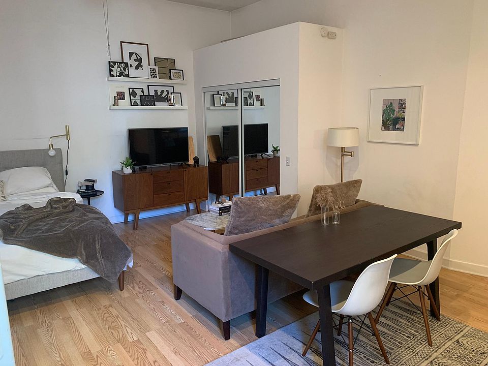 1st image of 1647 N Wells St #3N