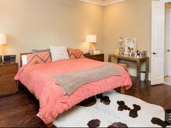 5th image of 1401 Clydesdale Way