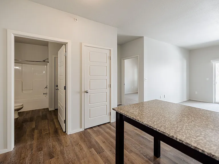 Kascade Place Apartments — Photo 108