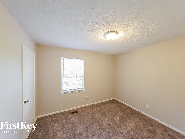 8263 Country Cir — Photo 13