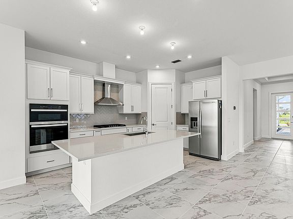 2nd image of 14222 SW Artesia Dr Drive