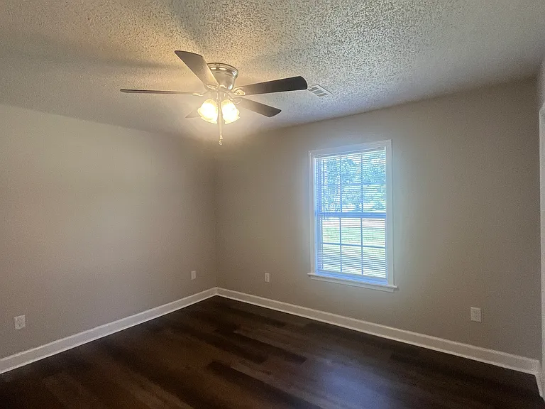 488-490 Bernice Snow Rd — Photo 7