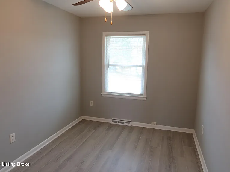 4920 Old Mill Rd #B — Photo 7
