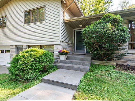 5th image of 2450 N Browncliff Ln