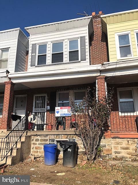 1st image of 249 W Spencer St
