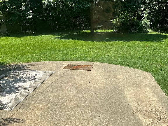 5th image of 5107 Kara Dr