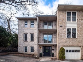 Lauderdale, Arlington, VA 22207