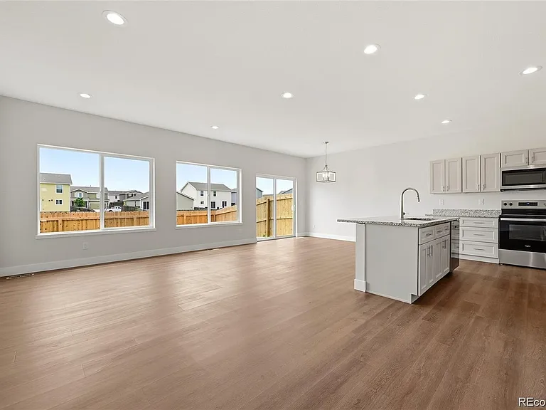 306 Bennett Ave — Photo 8