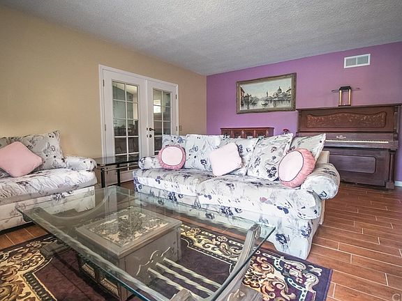 5th image of 4220 La Junta Dr