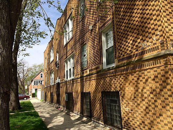 2nd image of 8756 S Manistee Ave APT 2W