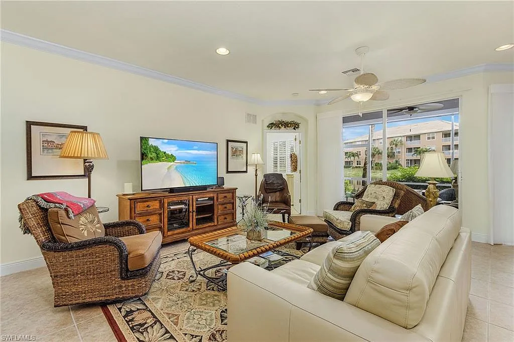 2 bed, 2.0 bath, 1637 sqft, $5,500 — Photo 1