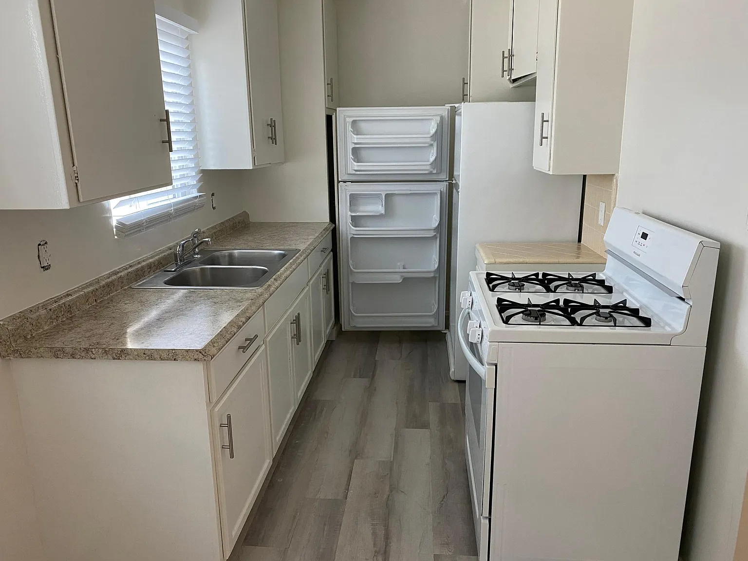 1 bed, $2,195 — Photo 3