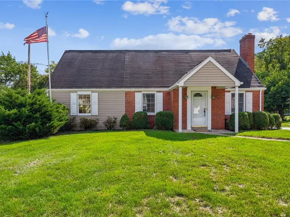 208 Delaware Dr, Glenshaw, PA 15116