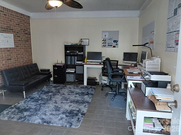 5th image of 110 Brook Valley Rd #7