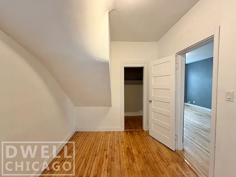 731 N Christiana Ave #1F — Photo 7