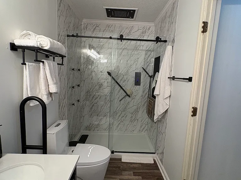 5 Twin Oaks Cir — Photo 5