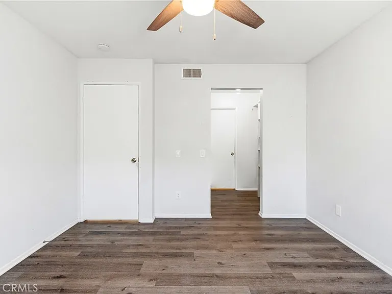 18209 Sierra Hwy #30 — Photo 29