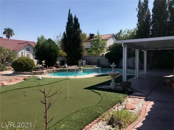 4002 Tangerine Ct, Las Vegas, NV 89103