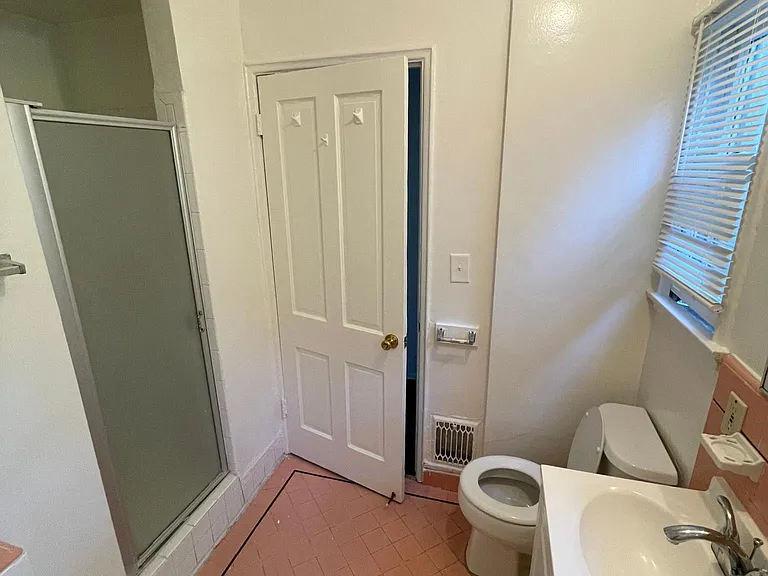 10940 Roebling Ave #10940 — Photo 6