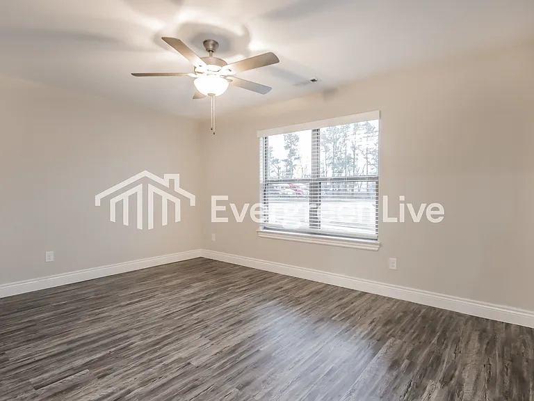 605 E Osage Trce — Photo 13
