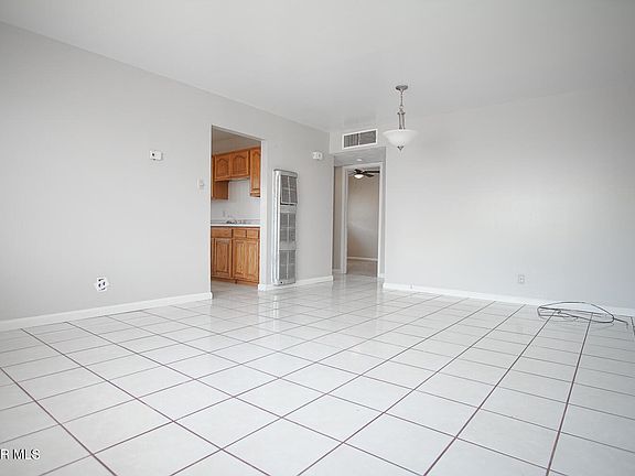 3rd image of 2416 Silver Ave