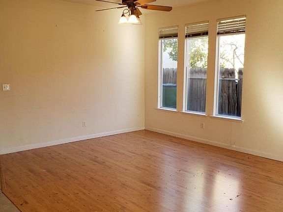 4th image of 2174 Burlwood Dr