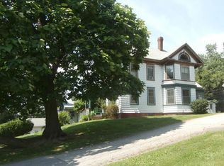 31 6th St APT 1, Dover, NH 03820