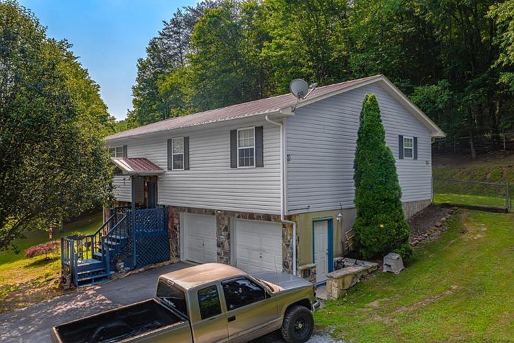 1st image of 3226 Bogard Rd
