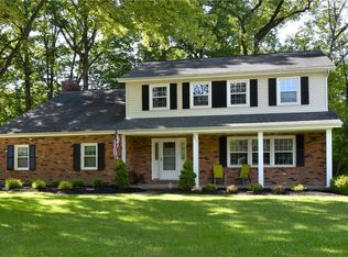 9257 Meadow Ln, Brecksville, OH 44141