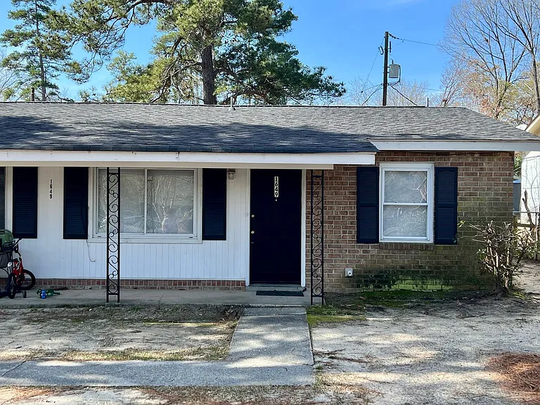 1649B S Beltline Blvd — Photo 1