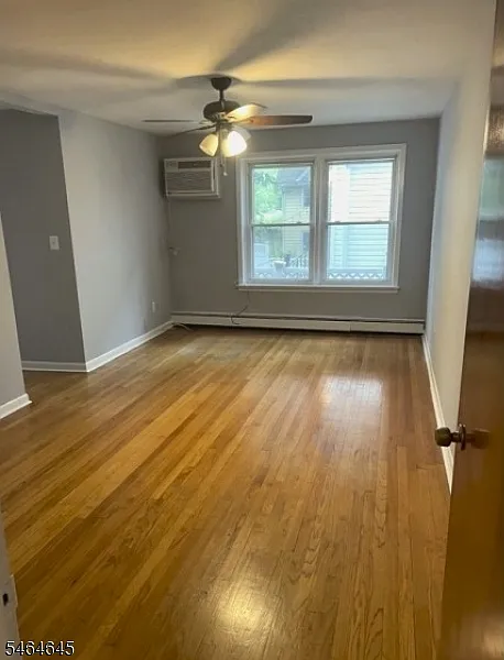 1 bed, 1.0 bath, 725 sqft, $1,825 — Photo 4