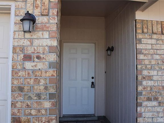 3rd image of 2844 Anise Dr
